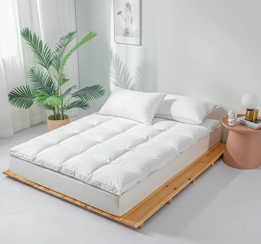 Hotel Cloud Jacquard Down Topper